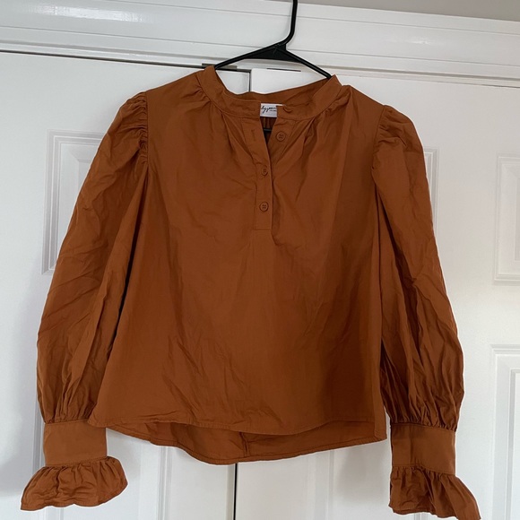 Carly Jean Camille Top, Camel Medium - Picture 1 of 3